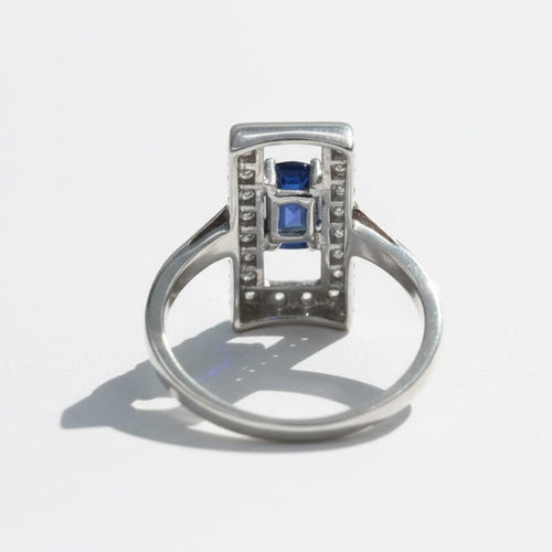 Bague 55 Bague rectangulaire en or blanc avec saphir et diamants 58 Facettes 1-0001052/2