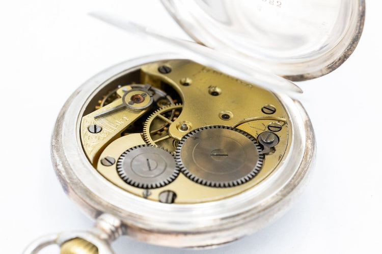 Montre OMEGA - Montre de poche gravée, 1912 58 Facettes ANK01