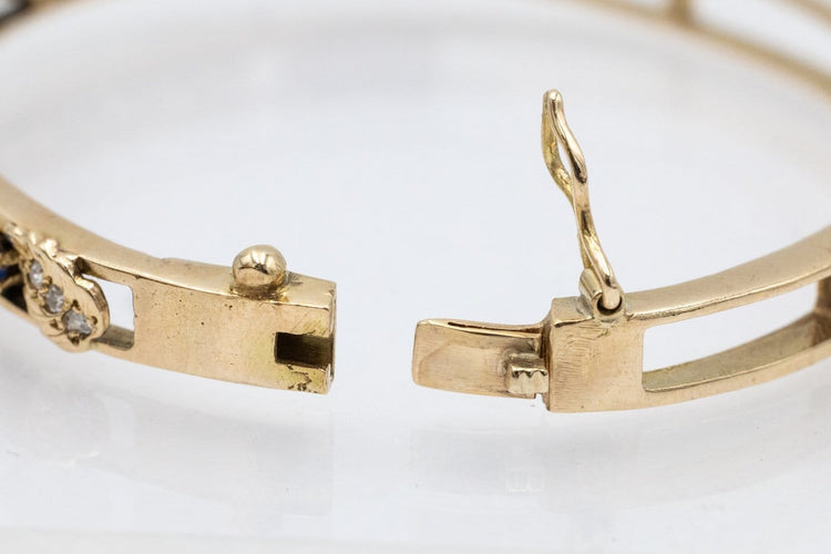 Bracelet Bracelet rigide - Bracelet en or jaune et saphirs, diamants 58 Facettes 11999