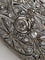 Broche Broche Art déco ovale ajourée en or blanc 18k et diamants 58 Facettes O2549