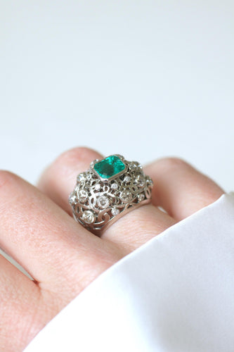 Bague 52 Bague boule en platine avec émeraude de Colombie et diamants 58 Facettes
