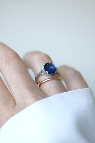 Bague 56 Bague en or blanc 18 ct saphir de Ceylan 3,50 ct et diamants 58 Facettes