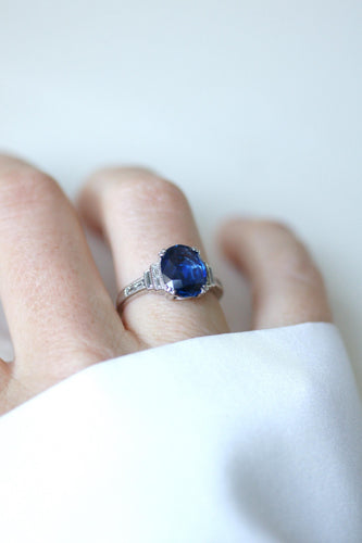 Bague 56 Bague en or blanc 18 ct saphir de Ceylan 3,50 ct et diamants 58 Facettes