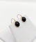Boucles d'oreilles Dormeuses anciennes en or rose 18k et cabochon de jais 58 Facettes A06992