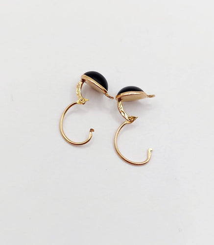 Boucles d'oreilles Dormeuses anciennes en or rose 18k et cabochon de jais 58 Facettes A06992