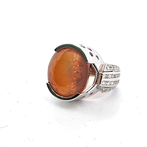 Bague 54 Bague en or blanc 18 ct avec opale de feu et diamants 58 Facettes 222/A 26 115/26