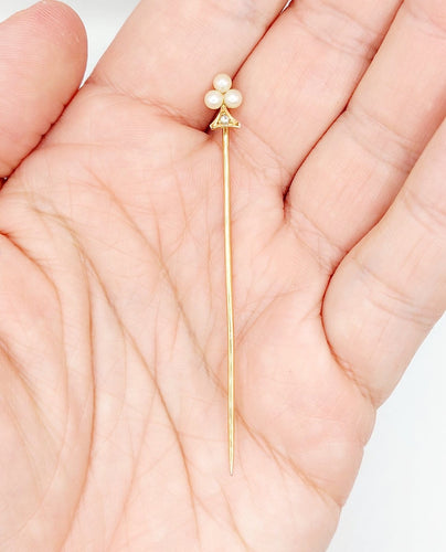 Épingle à écharpe ancienne - Trèfle en or rose 18k, perles et diamants 58 Facettes A07001