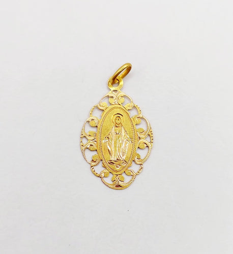 Pendentif Médaille religieuse Art nouveau en or 18k Vierge ciselée 58 Facettes A07004