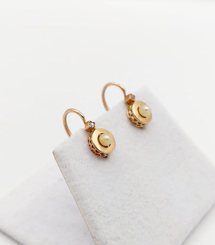 Boucles d'oreilles Dormeuses anciennes en or rose 18k avec perles et diamants 58 Facettes A07009