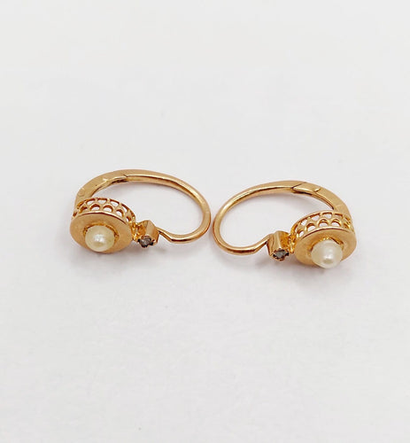 Boucles d'oreilles Dormeuses anciennes en or rose 18k avec perles et diamants 58 Facettes A07009