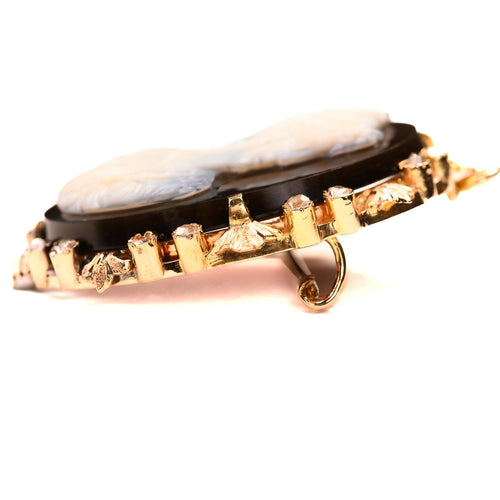 Pendentif Broche-pendentif camée sur agate en or 18K et diamants 58 Facettes LMB-321