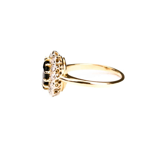 Bague 50 Bague marguerite saphir ovale et diamants en or jaune 18K 58 Facettes LMB-350