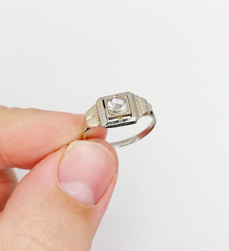 Bague Bague tank Art déco en or blanc 18k et diamant taille rose 58 Facettes A07019