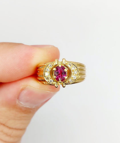Bague rétro en or 18k avec rubis synthétique et diamants 58 Facettes A01910