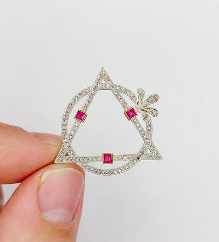 Pendentif Art déco - Pendentif en or 18k et platine, diamants, rubis et perle 58 Facettes A07029