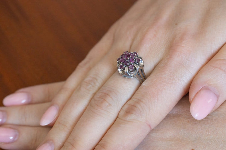 Bague 59 Bague vintage dôme en or blanc 585 sertie de rubis 58 Facettes KGN1