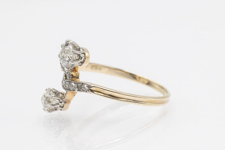 Bague 60 Bague toi et moi Art nouveau en or jaune et platine avec diamants 58 Facettes 11081