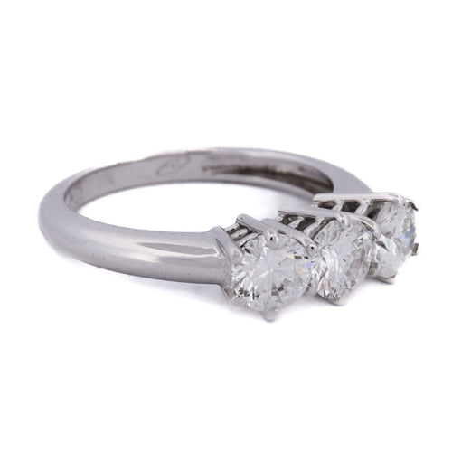 Bague 54 Bague trilogy en or blanc 18 carats et diamants taille brillant 58 Facettes AN69 (00049)