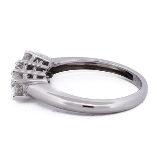 Bague 54 Bague trilogy en or blanc 18 carats et diamants taille brillant 58 Facettes AN69 (00049)
