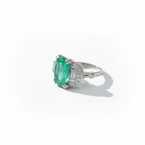 Bague 50 Bague en or blanc 18 carats à émeraude de Colombie 5,12 ct et diamants 58 Facettes 1.0001333/3