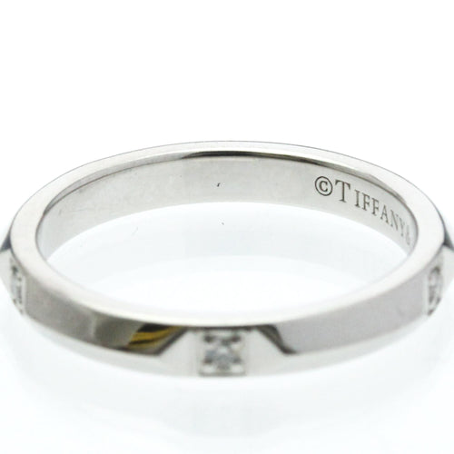 Bague 50 Tiffany & Co. True Band - Bague en platine avec 5 diamants 58 Facettes ikcm17f4gg