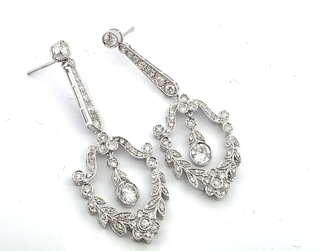 Boucles d'oreilles Boucles d'oreilles Art déco en or blanc 18 ct avec diamants 58 Facettes 90/26 A