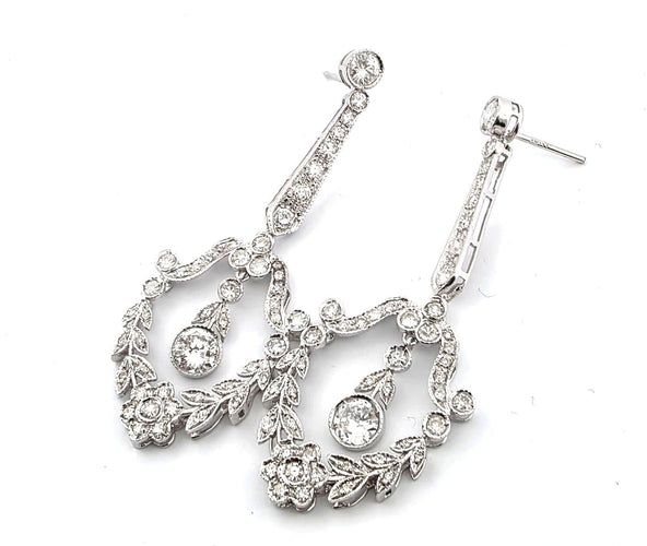 Boucles d'oreilles Boucles d'oreilles Art déco en or blanc 18 ct avec diamants 58 Facettes 90/26 A