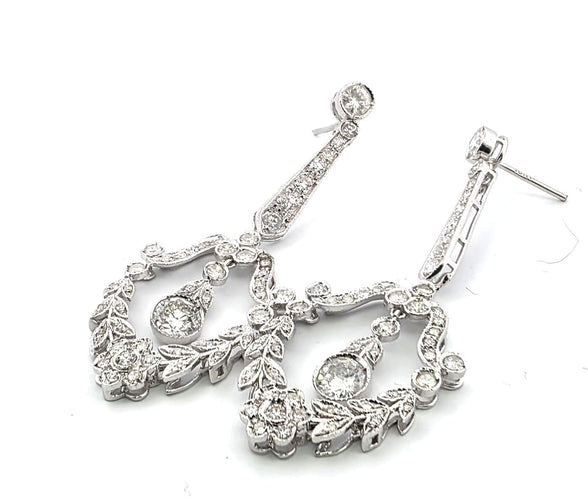 Boucles d'oreilles Boucles d'oreilles Art déco en or blanc 18 ct avec diamants 58 Facettes 90/26 A