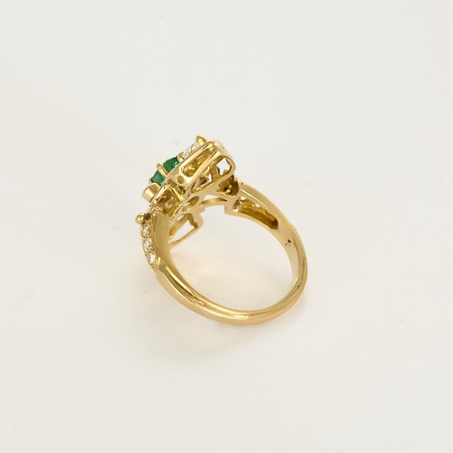 Bague 53 Bague marquise en or jaune, émeraude et diamants 58 Facettes 260286