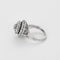 Bague 55 Elegante Bague platine et diamants à motif rayonnant 58 Facettes 260296
