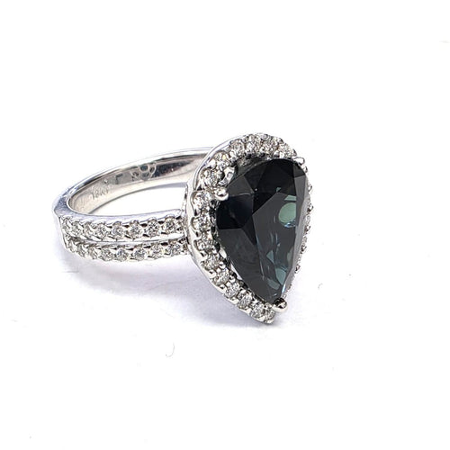 Bague 54 Bague en or blanc avec saphir poire et diamants 58 Facettes 274/26 A