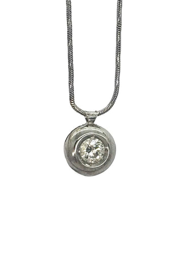 Collier Collier en or blanc 18K serti d’un diamant 0,40 ct 58 Facettes 1825