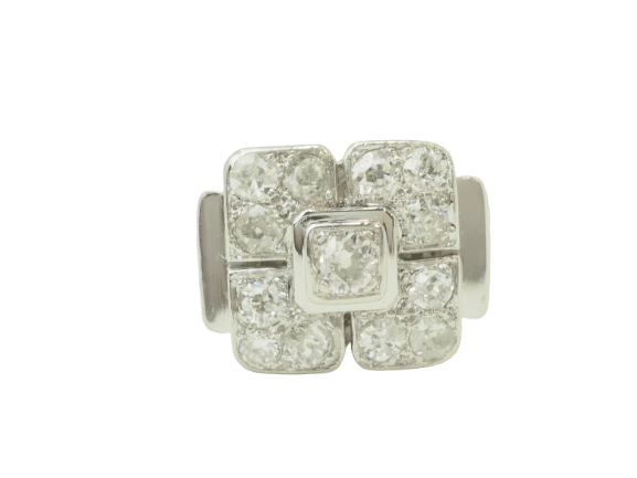 Bague 50 Bague Art déco en or blanc 18 carats et diamants taille ancienne 58 Facettes 33737