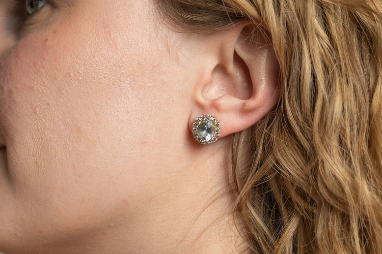 Boucles d'oreilles Boucles d'oreilles puces en or jaune 750, aigues-marines et diamants 58 Facettes 12079