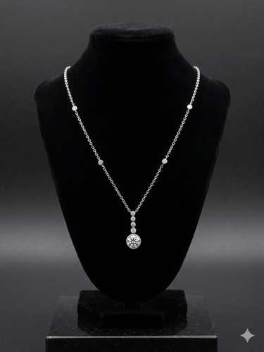 Collier Collier pendentif - Pendentif en or gris 18K et diamants taille ancienne 58 Facettes LP1842/MAUNB