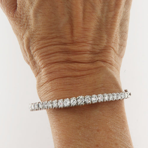 Bracelet Bracciale rigide - Bracelet en or blanc 18 ct avec diamants 2,79 ct 58 Facettes G3922