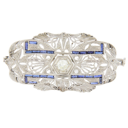 Broche Spilla vintage ajourée en or blanc 18 kt et diamants 58 Facettes G3916