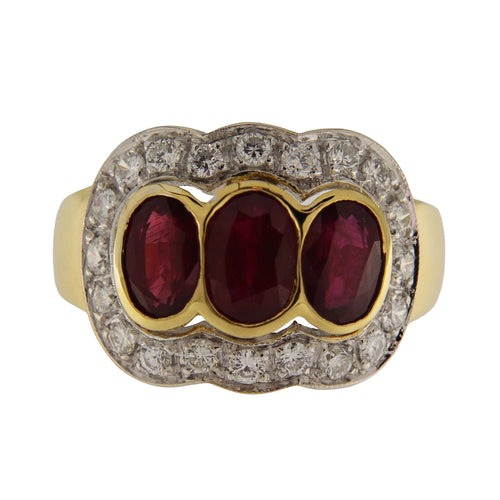 https://www.gioielleriaguidetti.it/wp-content/uploads/2026/02/G3898-anello-vintage-guidetti-oro-diamanti-rubini.jpg