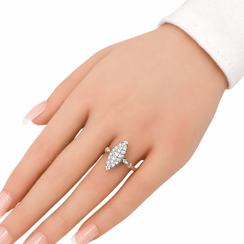Bague 61 Bague marquise en or jaune et or gris 18K et diamants 58 Facettes Bague marquise en or et diamants