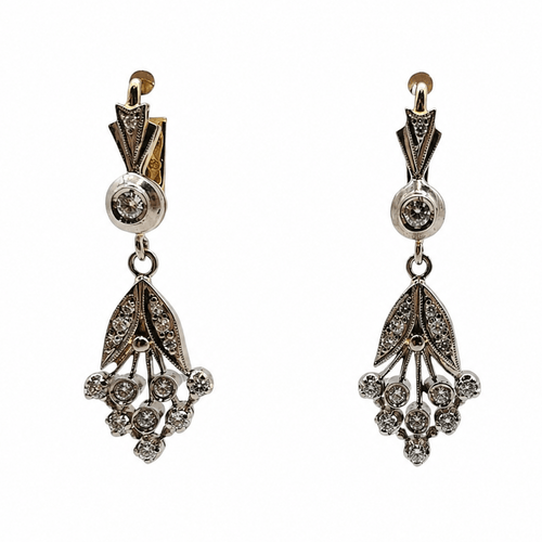 Boucles d'oreilles Boucles d'oreilles bouquet anciennes en or jaune et diamants 58 Facettes Boucles d'oreilles bouquet ancienne en or et diamants