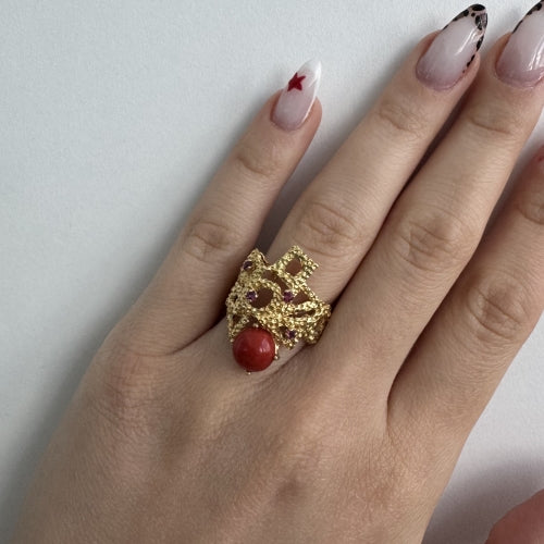 Bague Bague - Corail cabochon et rubis en or jaune 18 ct 58 Facettes 39754