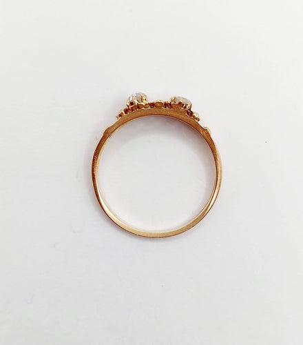 Bague 54.5 Bague chevalière victorienne en or rose 18k avec diamants et perles 58 Facettes A07048