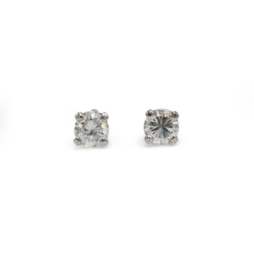 Boucles d'oreilles Puces d'oreilles - Diamants en or blanc 750‰ 58 Facettes 250160R
