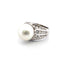 Bague 51 Bague en or blanc 18 ct avec perle et diamants 58 Facettes 81/26 C SHD 31/26