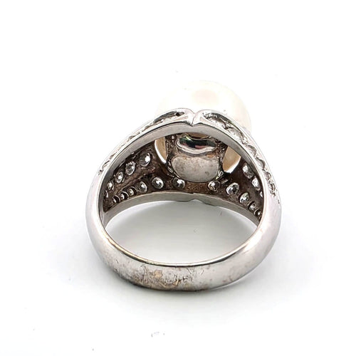 Bague 51 Bague en or blanc 18 ct avec perle et diamants 58 Facettes 81/26 C SHD 31/26