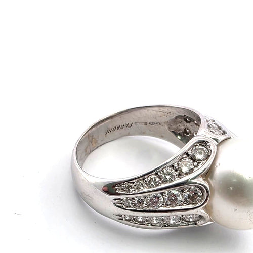 Bague 51 Bague en or blanc 18 ct avec perle et diamants 58 Facettes 81/26 C SHD 31/26