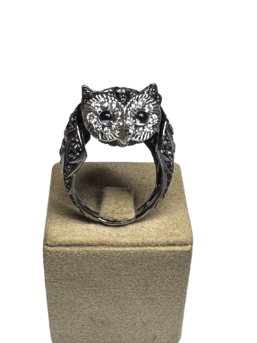 Bague 51 Boucheron - Bague hibou en or blanc 18 carats, diamants, saphirs et améthystes 58 Facettes F19
