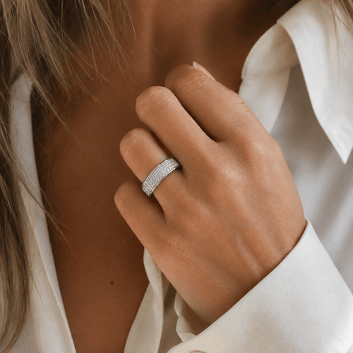 Bague 54 Bague jonc en or blanc 18 carats pavée de diamants 58 Facettes 1.0001143/1