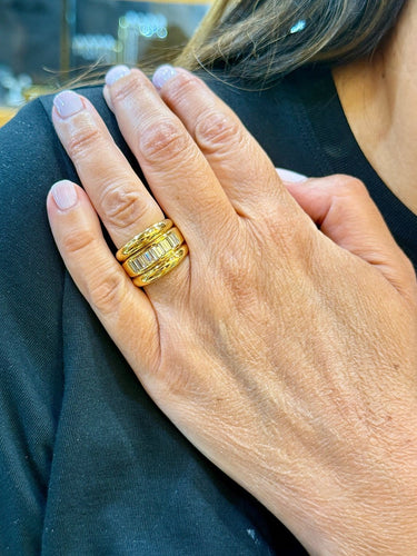 Bague 53 Bague en or jaune 18 carats sertie de diamants taille baguette 58 Facettes Cb