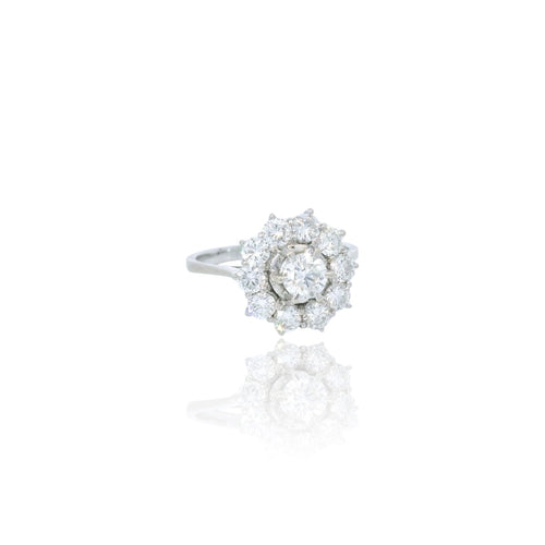 Bague 58 Bague cluster en or blanc 18K et diamants 58 Facettes